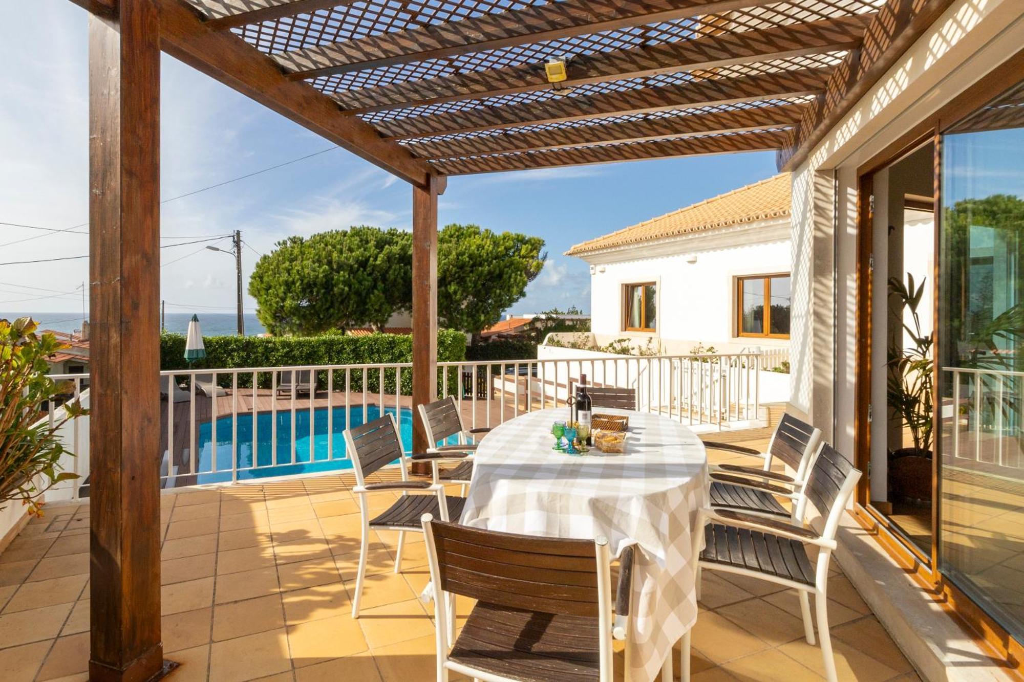 Colares Beach House, Pool Child Friendly Exterior photo